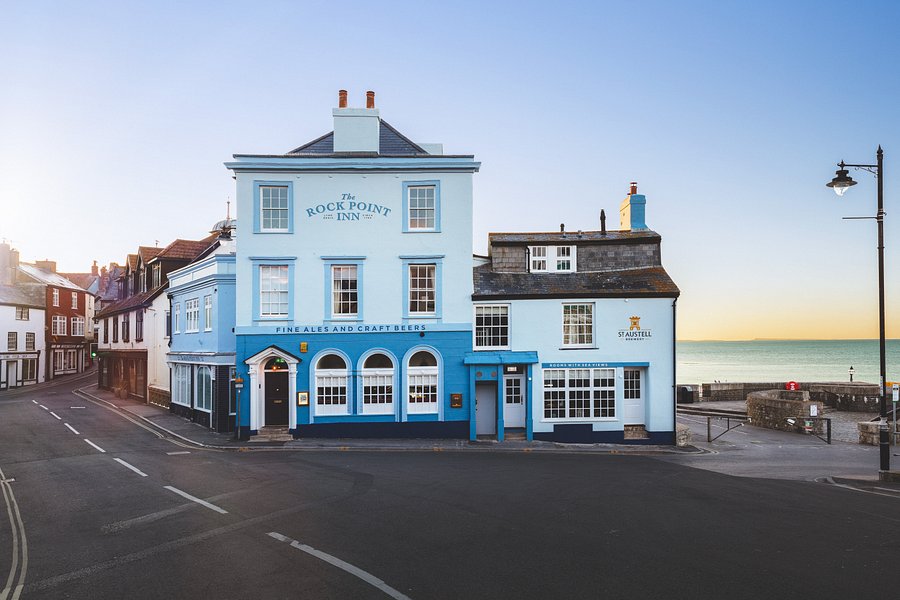 rock point pub lyme regis