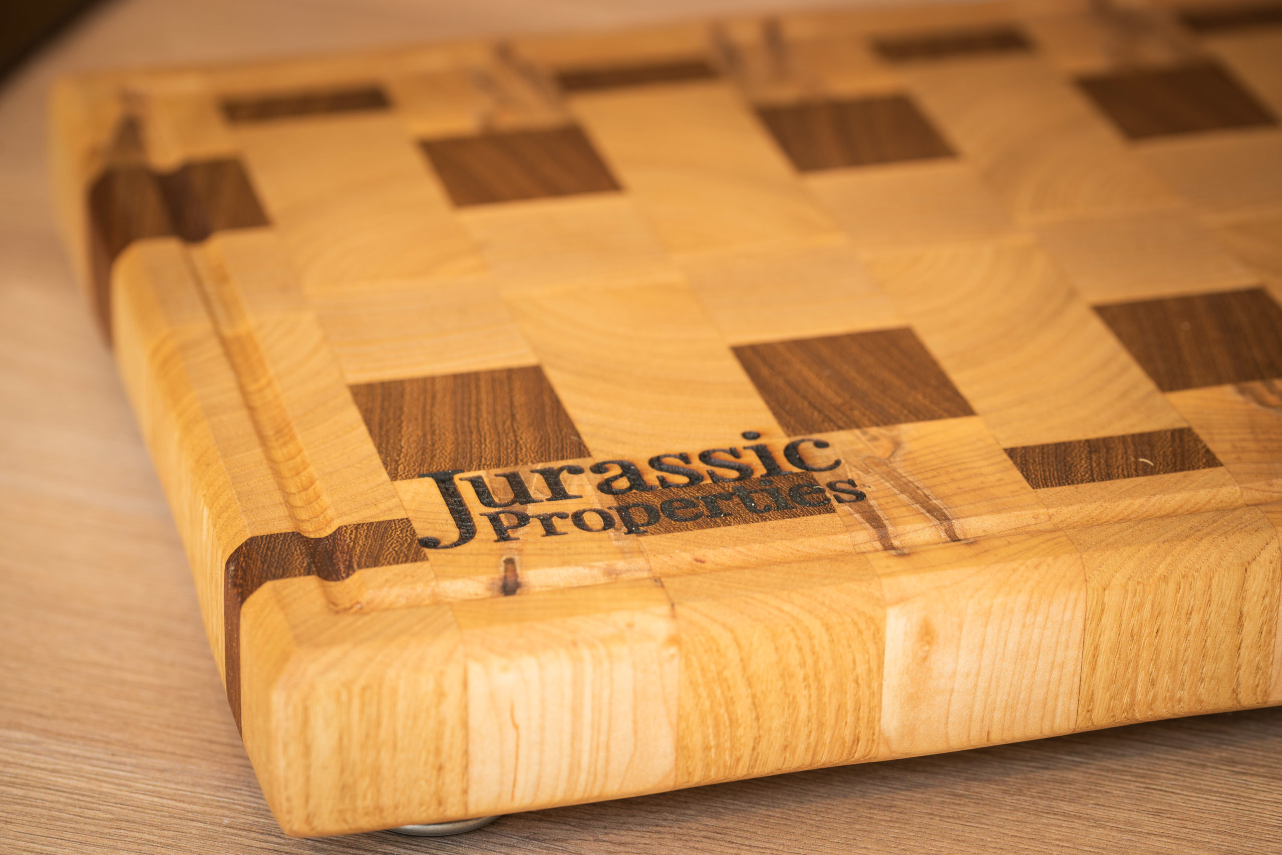 luxury chopping board in self catered holiday cottage